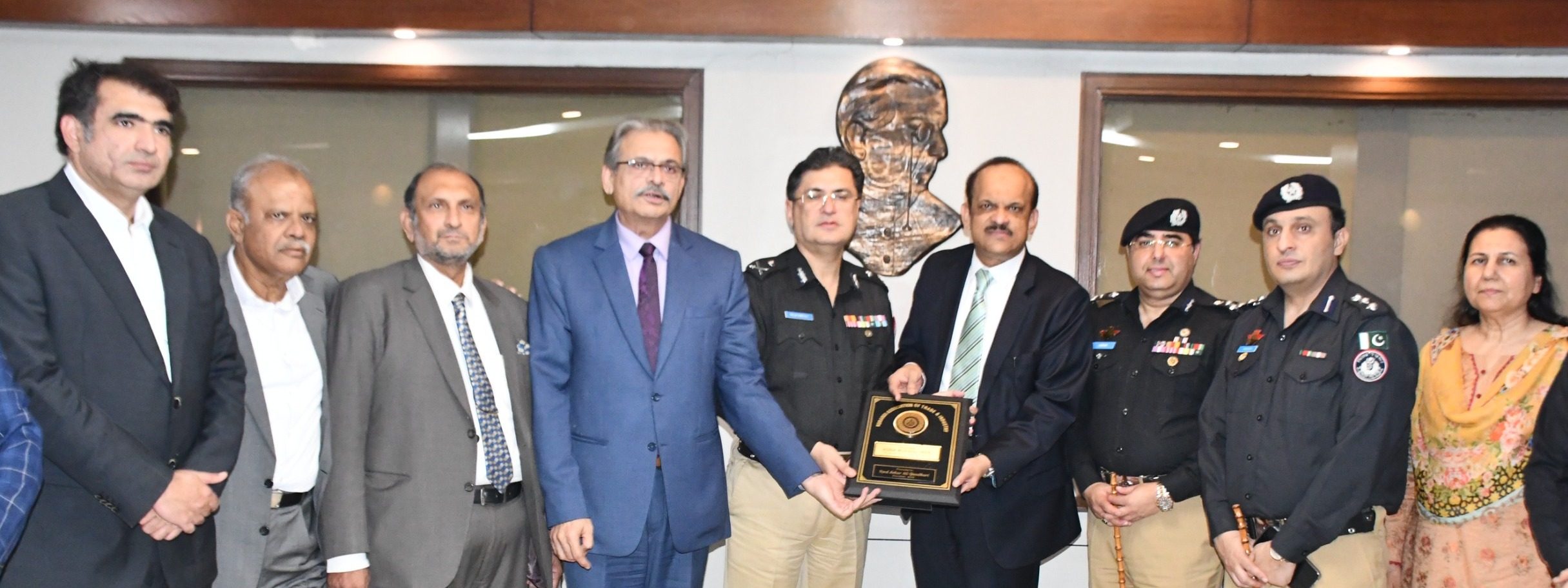 You are currently viewing Sindh Police to provide 200 Officers to KATI & facial recognition tech for enhanced security, IG Sindh