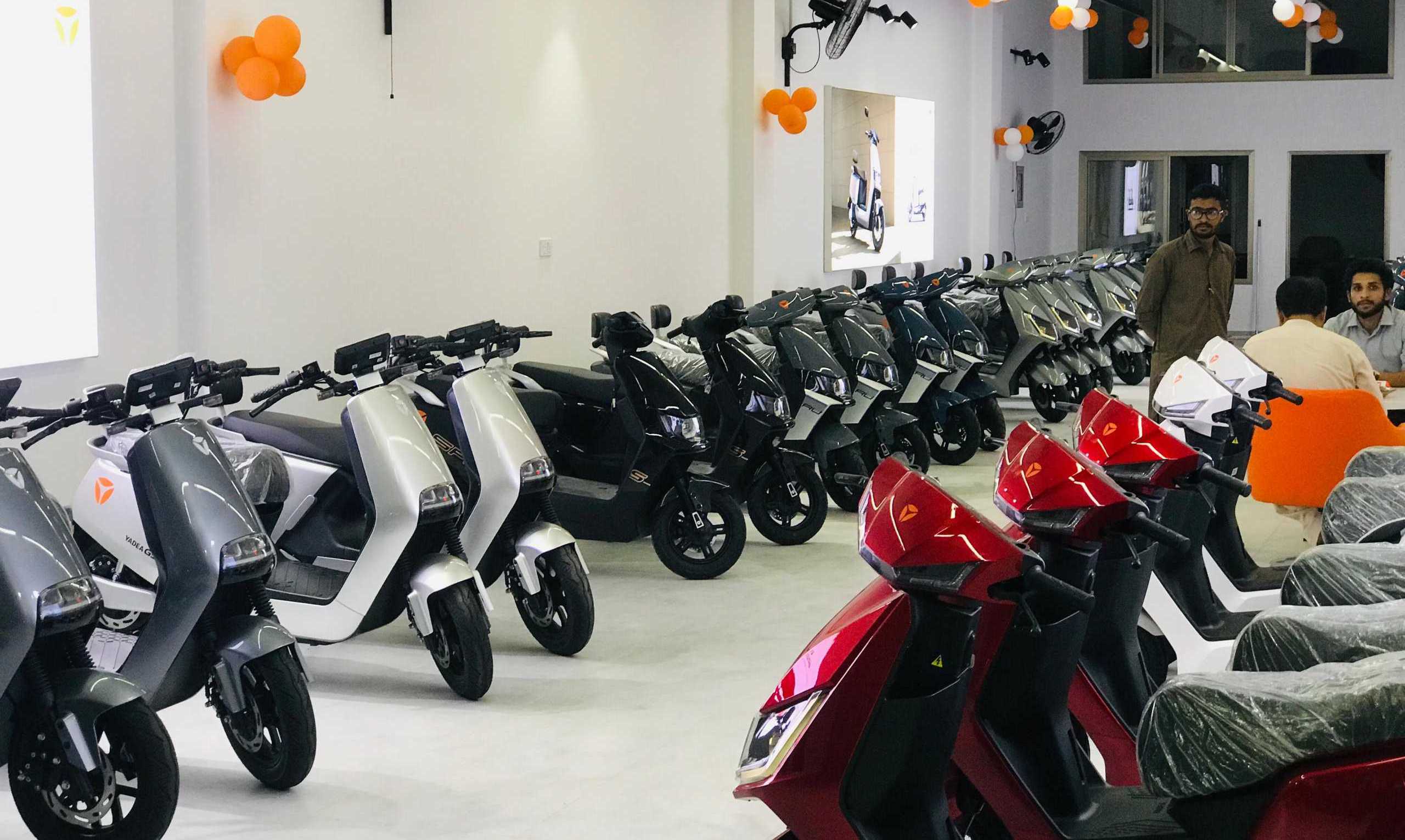 You are currently viewing YADEA inaugurates its Gujranwala showroom