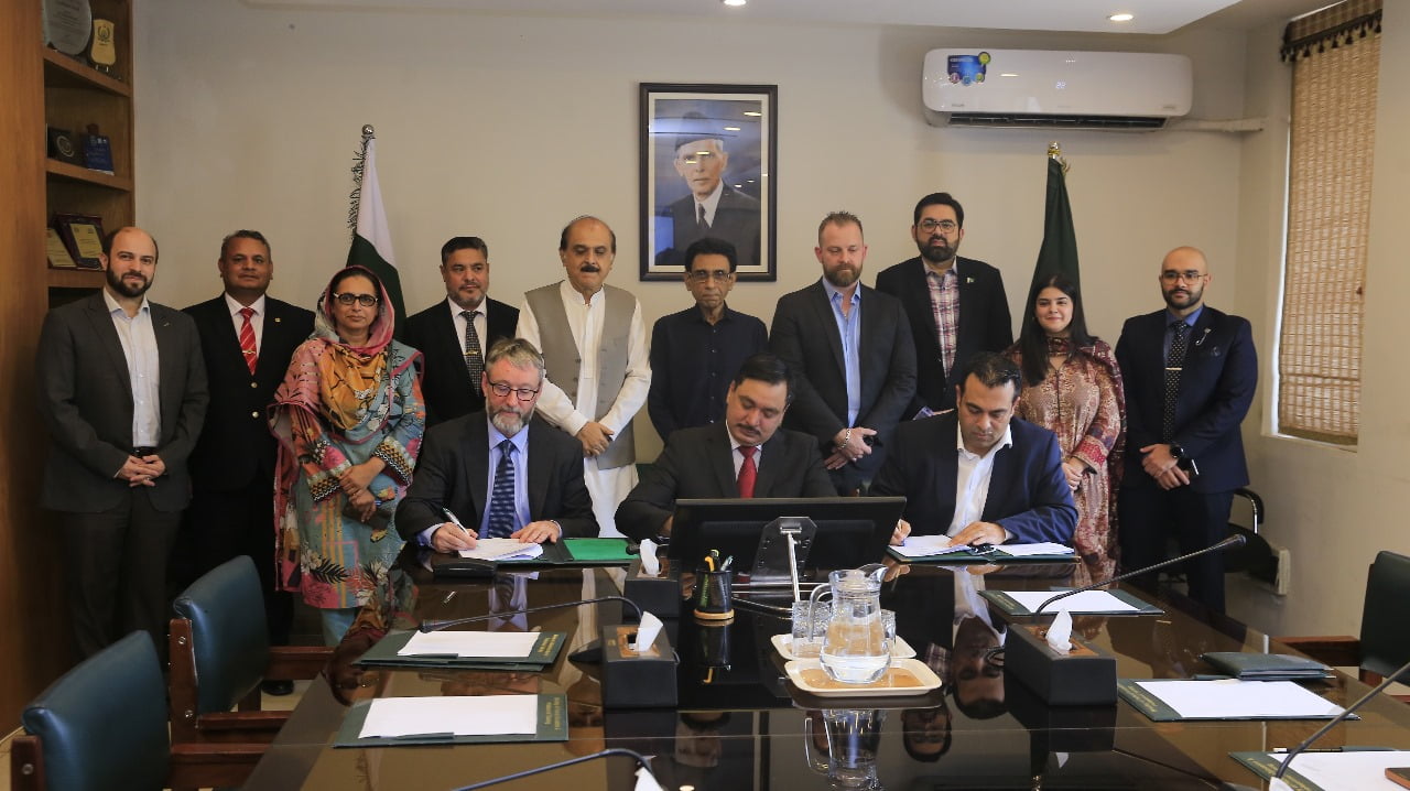 You are currently viewing NRTC, Allied, and Tech Valley plan to join together to create a Chromebook assembly line in Pakistan.