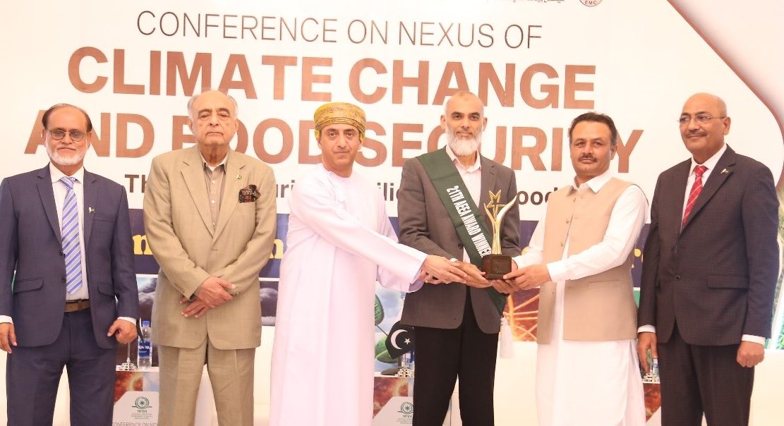 You are currently viewing EFU General Insurance wins Prestigious 21st Annual Environment Excellence Award 2024