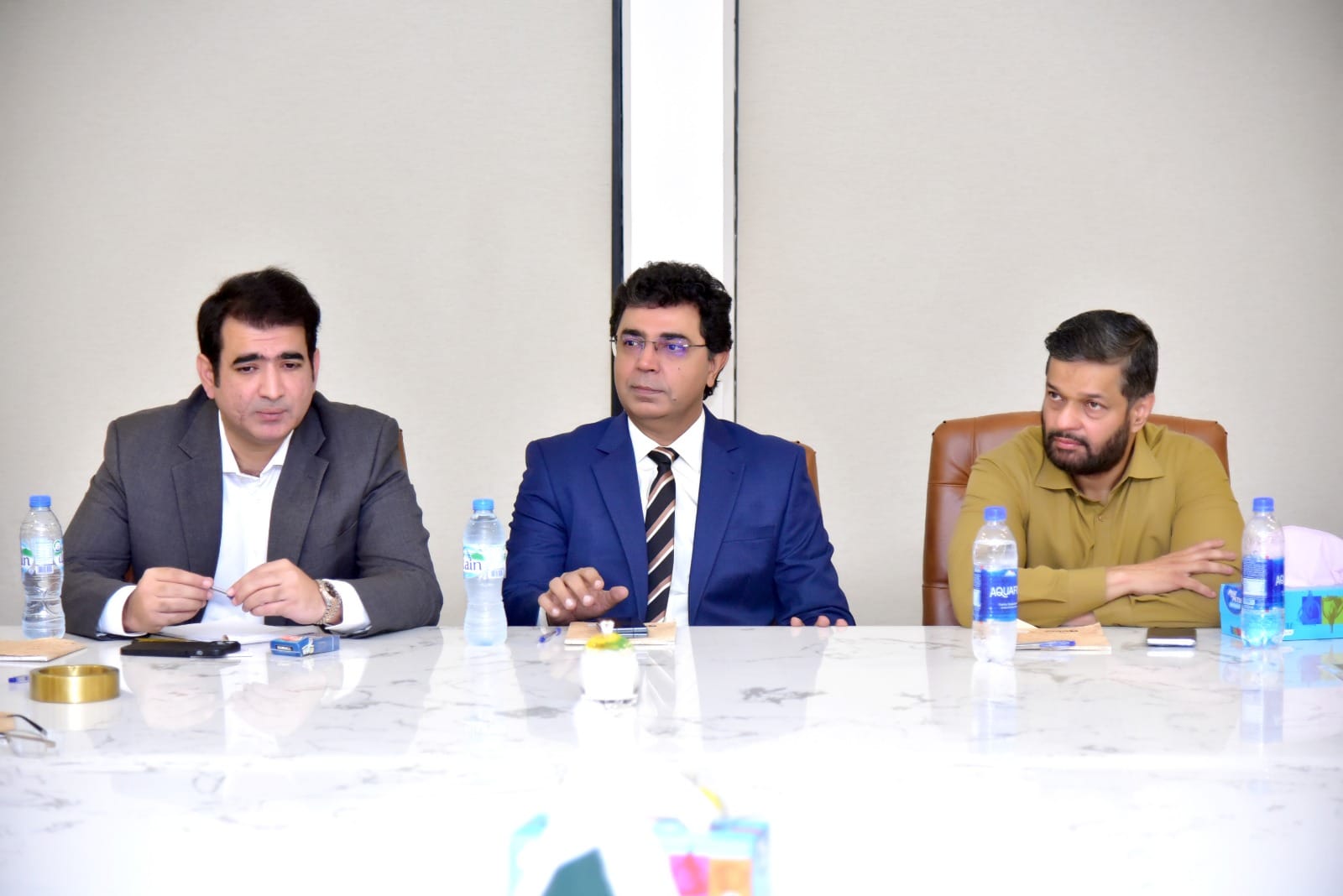 You are currently viewing Sindh Food Authority vows zero tolerance for open oil sales, PVMA demands clear SOPs