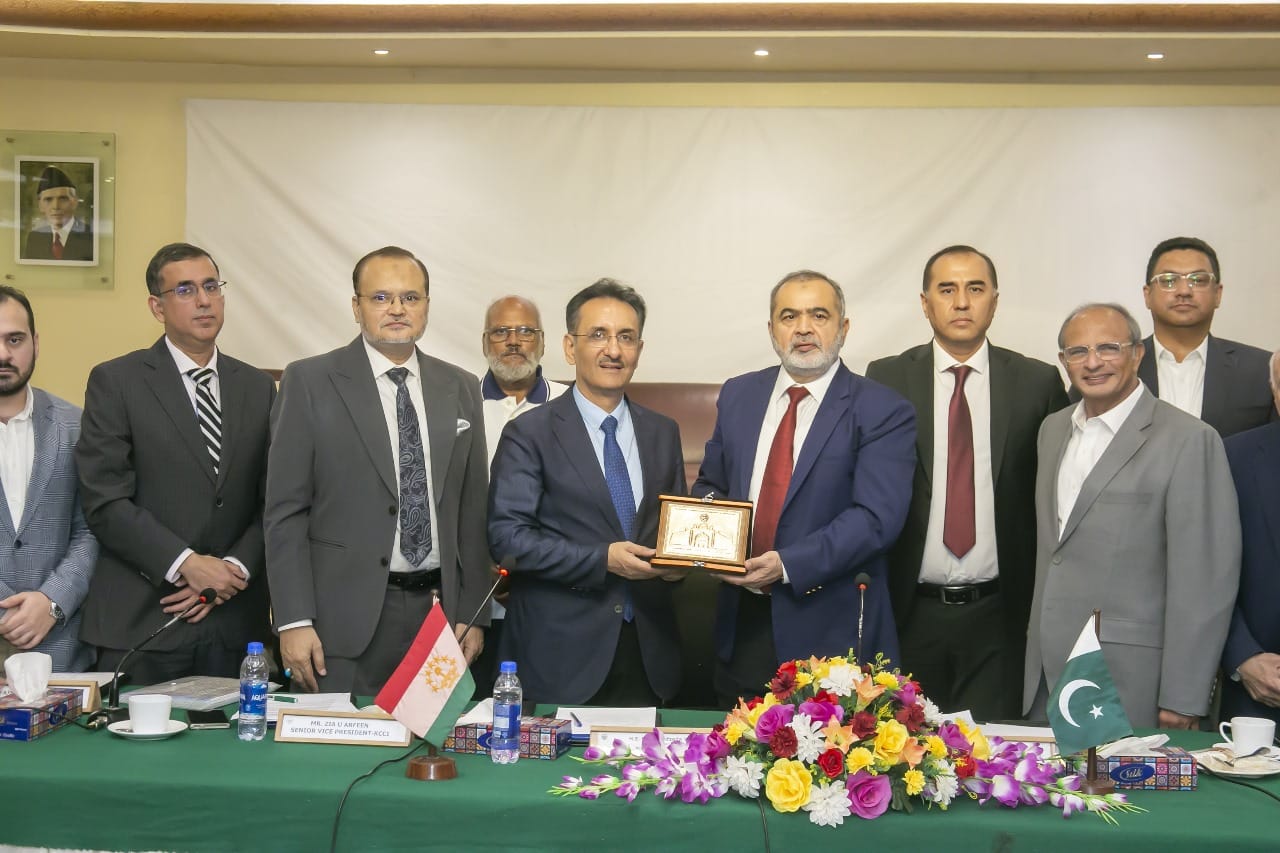 You are currently viewing Pakistan has a competitive edge in seafood: Tajik Envoy.