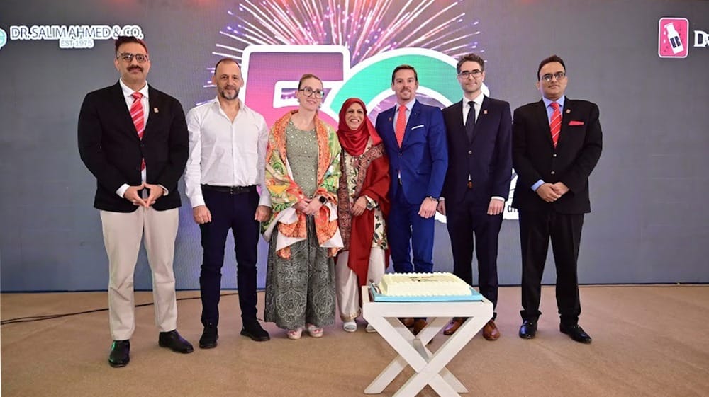 You are currently viewing Dr. Reckeweg marks 50 years of partnership with Dr. Salim Ahmed in Pakistan.