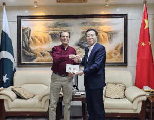 Read more about the article Arif Balgamwala Meets Chinese Envoy, Discusses Trade Collaborations