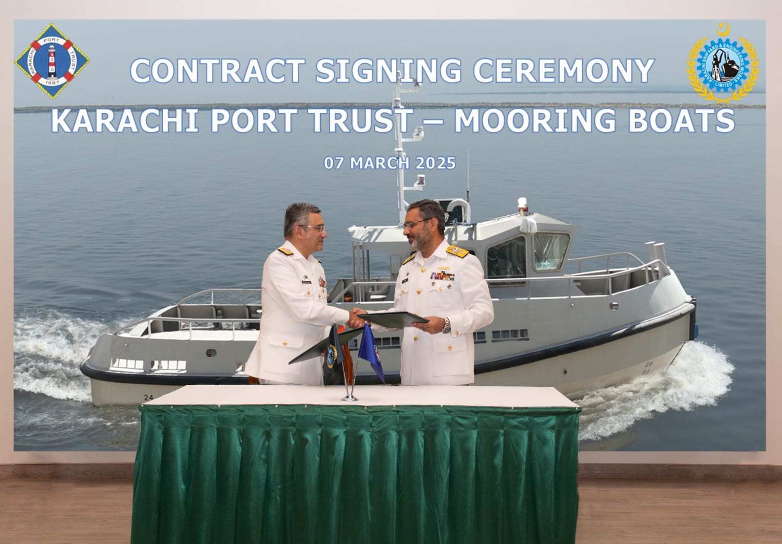 You are currently viewing KPT signs an agreement with KSEW for two mooring boats