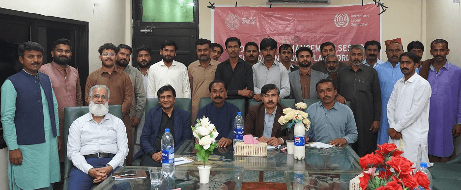 You are currently viewing EFP and ILO boost cotton productivity in Sukkur and Khairpur