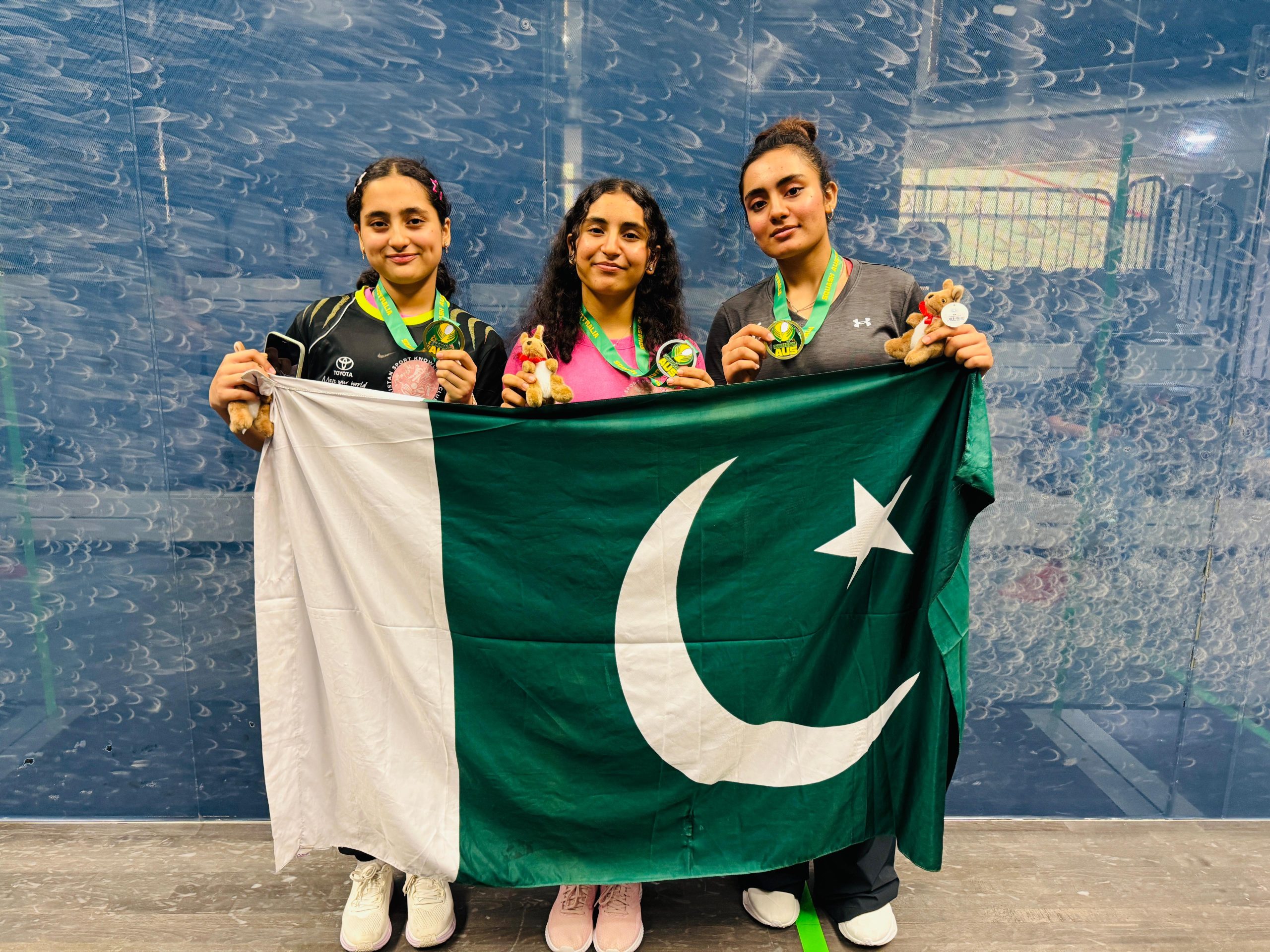 You are currently viewing IMC sponsors female squash players from Australian Junior Open Championship