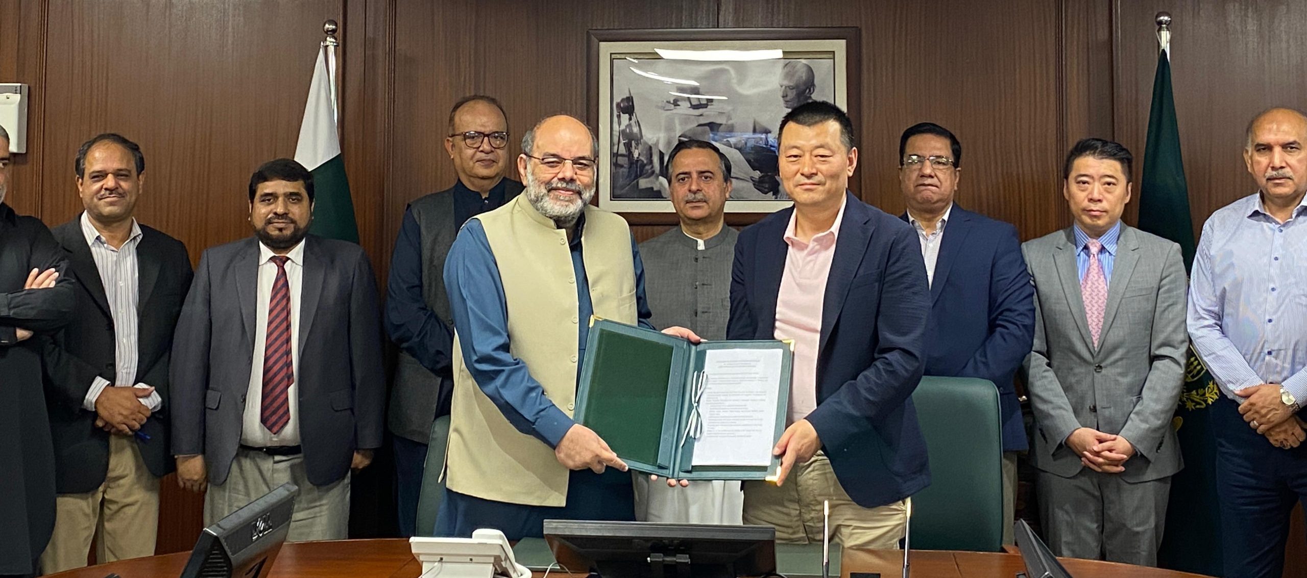 You are currently viewing GPA, Chinese firm ink LoI to boost Gwadar Port investments