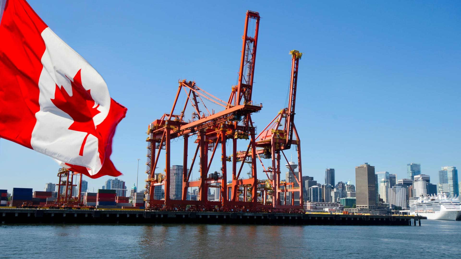 You are currently viewing The Port of Vancouver saw a 13% increase in cargo moved between Jan and June 2025