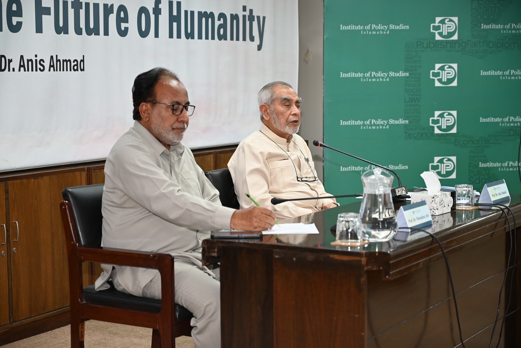 You are currently viewing Need to rethink history outside Eurocentric frameworks: Dr. Anis Ahmad