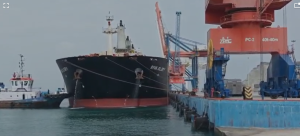 Read more about the article Gwadar Port welcomed the MV Riva Glory, carrying 14,629 tonnes of cargo